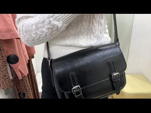 ❤️ Ommaviy onanizm yosh kaltak FeralBerry bir dildo bilan fitting xonasida ️ Sifatli porno uz.nomescriativos.top ❌